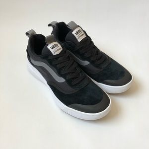 Vans Ultra Range Black Suede